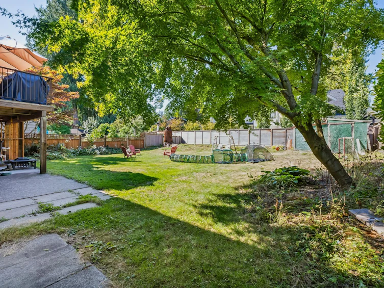 4379 Capilano Road, North Vancouver, BC, V7R 4J8 - 29