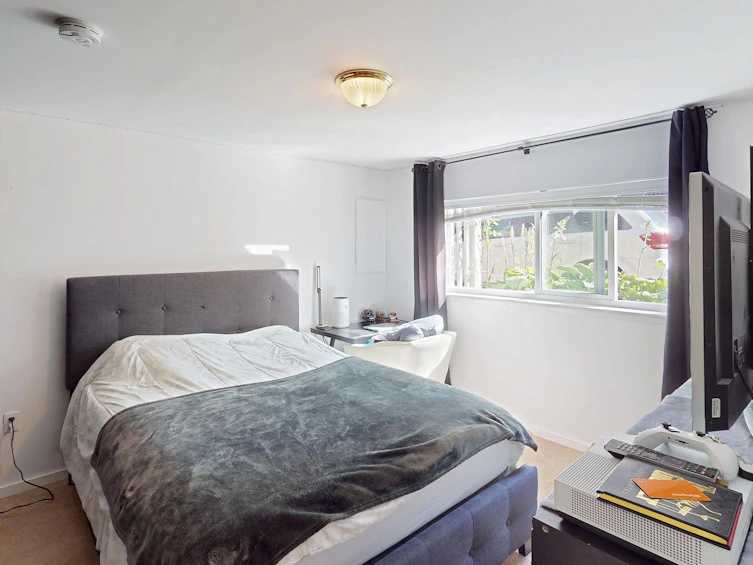 4379 Capilano Road, North Vancouver, BC, V7R 4J8 - 25