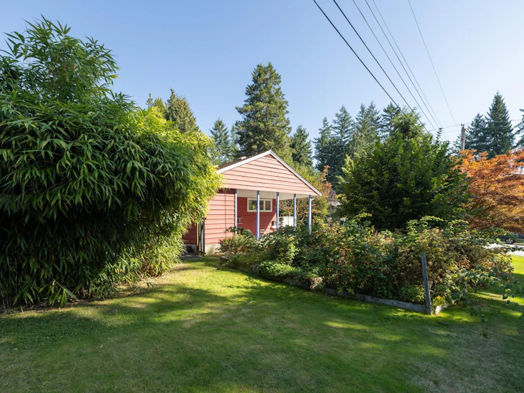 3025 Princess Avenue, North Vancouver, BC, V7N 2E1 - 32