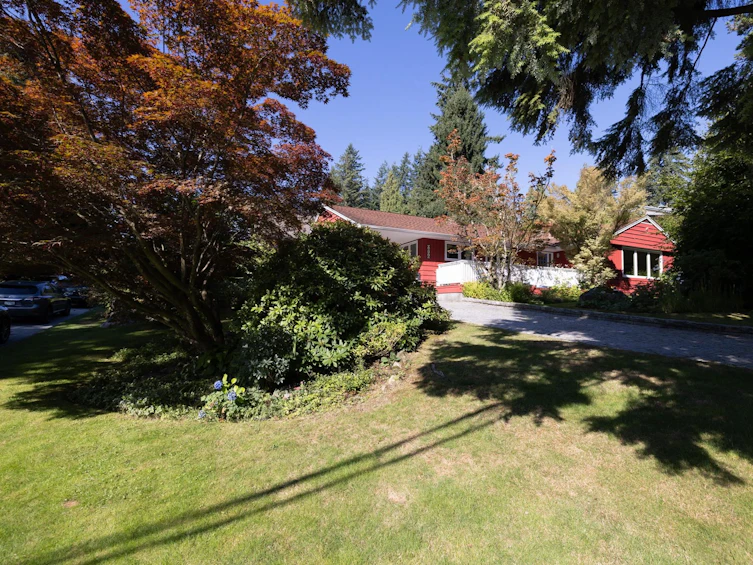 3025 Princess Avenue, North Vancouver, BC, V7N 2E1 - 31