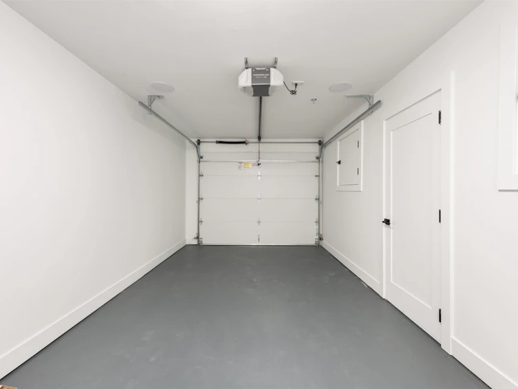 2052 Ferndale Street, Vancouver, BC, V5L 1Y1 - 30