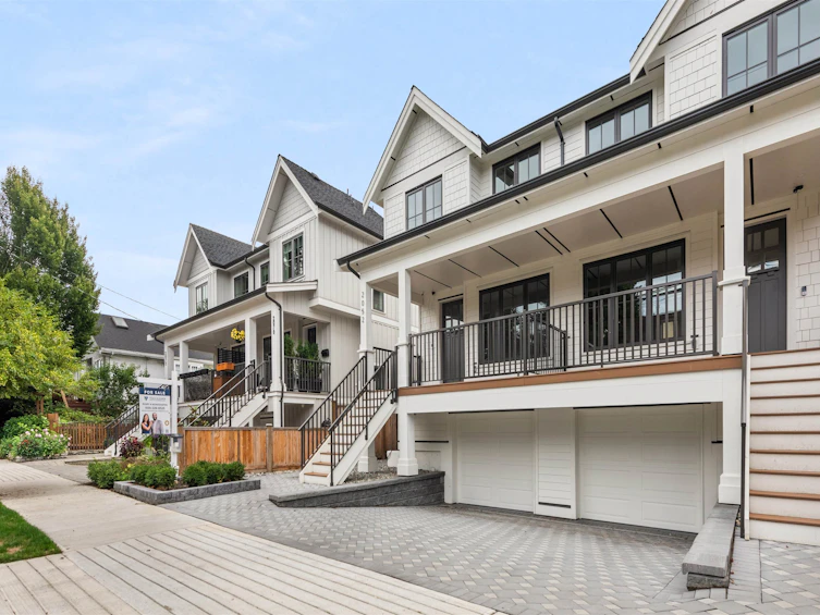 2052 Ferndale Street, Vancouver, BC, V5L 1Y1 - 31