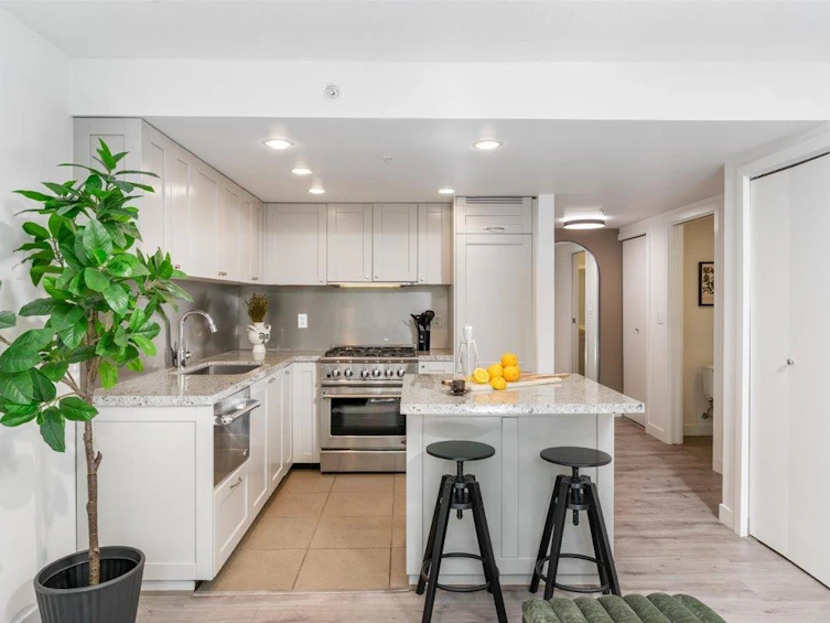 1139 Homer Street, Vancouver, BC, V6B 0B1 - 3