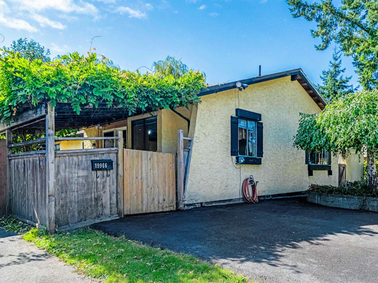 19966 52 Avenue, Langley, BC, V3A 6T1 - 2