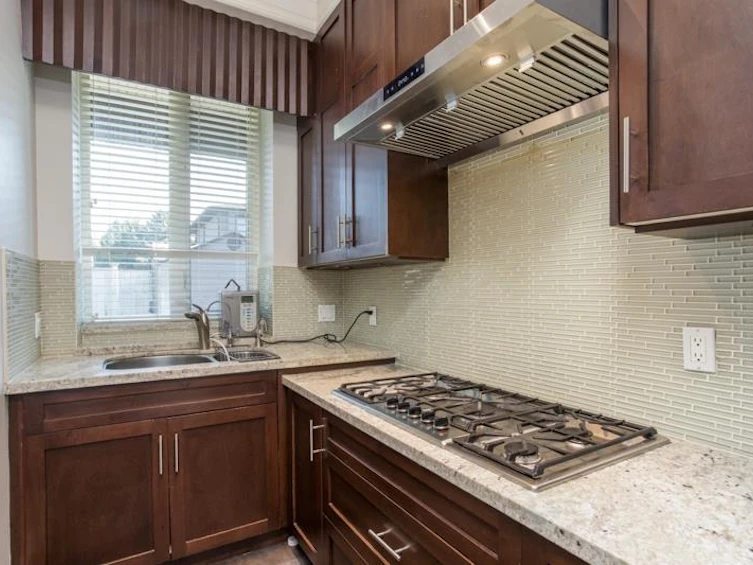 7260 Montana Road, Richmond, BC, V7C 4K3 - 9