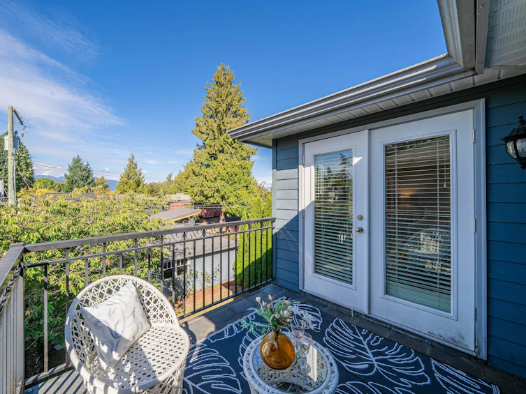 4633 W 7th Avenue, Vancouver, BC, V6R 1X4 - 2