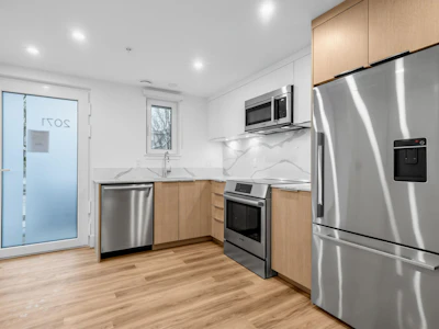 2071 E 1st Avenue - 4