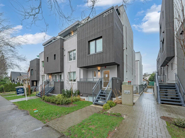 2071 E 1st Avenue, Vancouver, BC, V5N 1B6 - 32