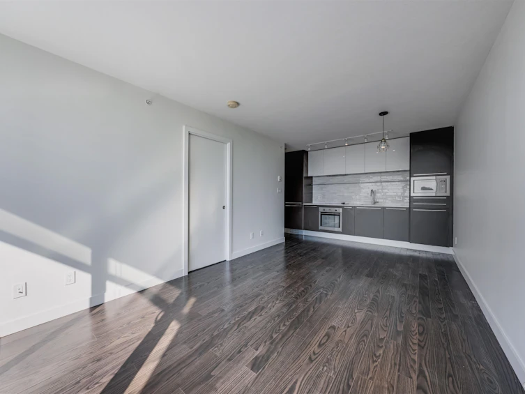 2801-8131 Nunavut Lane, Vancouver, BC, V5X 0E2 - 8
