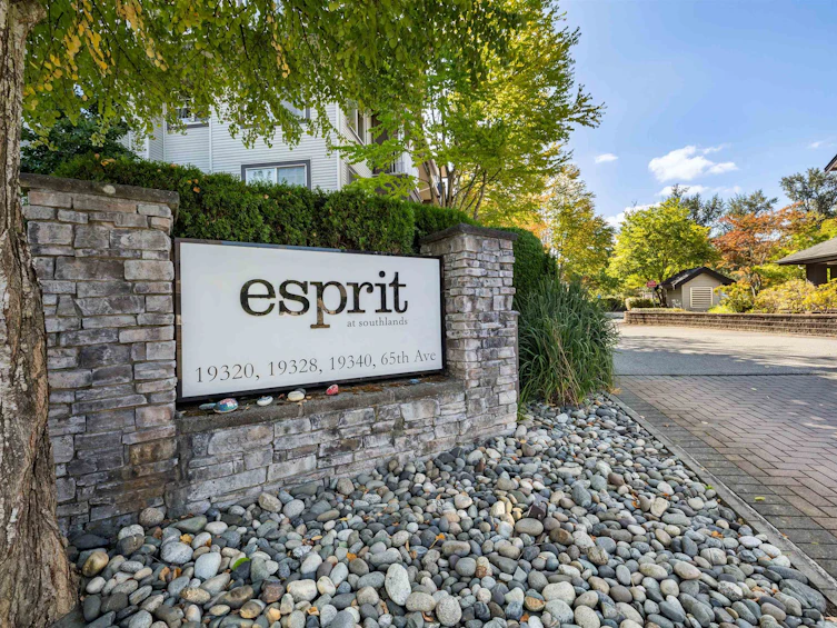 309-19320 65 Avenue, Surrey, BC, V4N 0A3 - 3