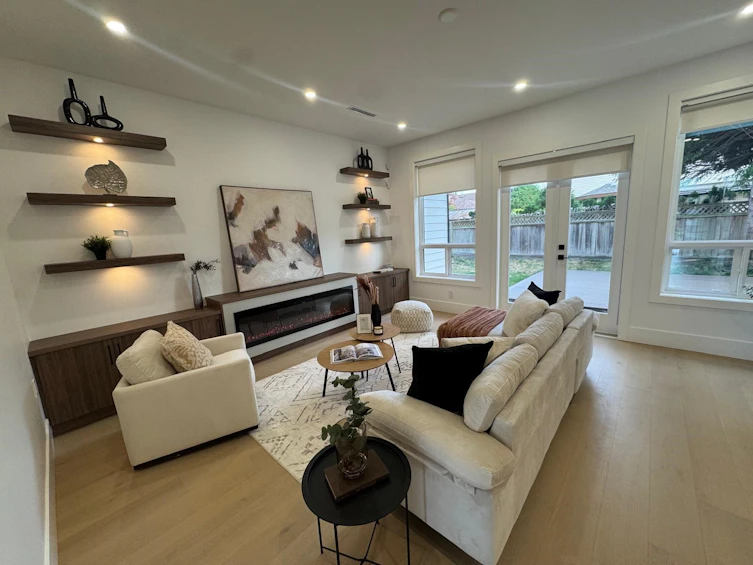 14963 20 Avenue, Surrey, BC, V4A 8E9 - 8