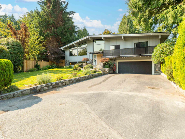 8 Halss Crescent, Vancouver, BC, V6N 3N2 - 22