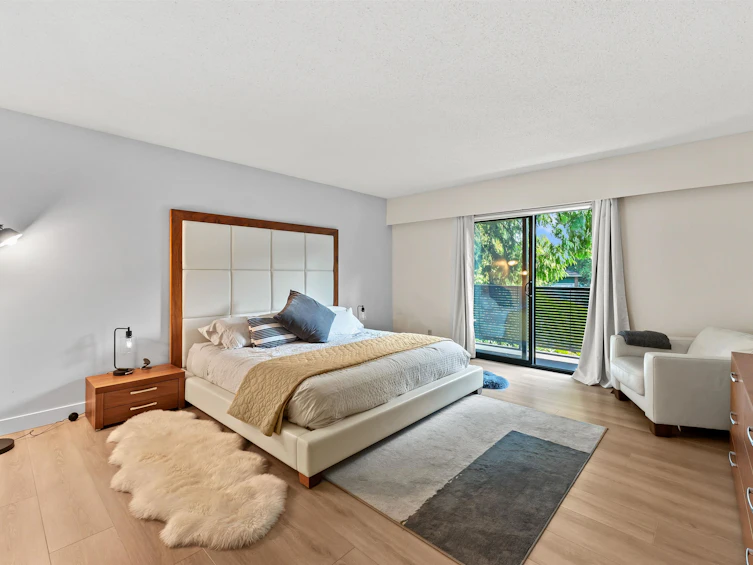 8 Halss Crescent, Vancouver, BC, V6N 3N2 - 8
