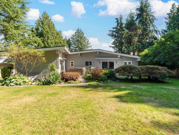8 Halss Crescent, Vancouver, BC, V6N 3N2 - 21