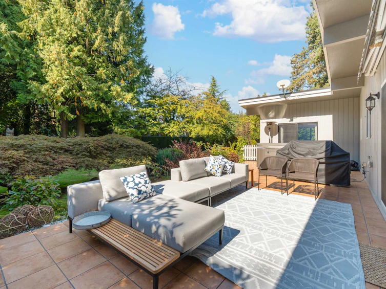 8 Halss Crescent, Vancouver, BC, V6N 3N2 - 19