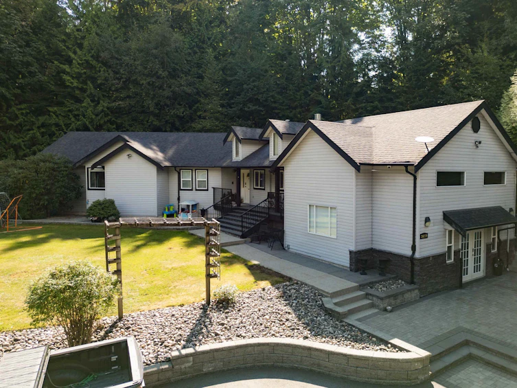 30210 Keystone Avenue, Mission, BC, V2V 4H9 - 4