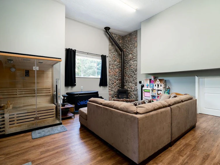 30210 Keystone Avenue, Mission, BC, V2V 4H9 - 33