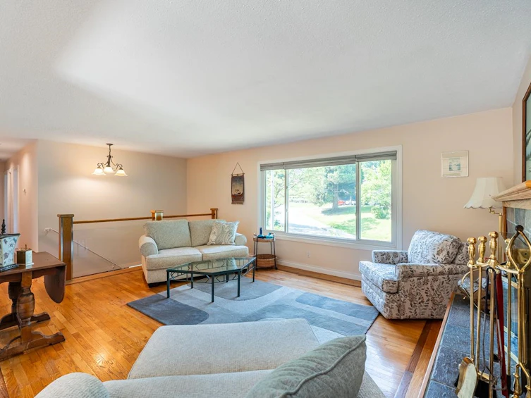 2283 Park Crescent, Coquitlam, BC, V3J 6T3 - 6