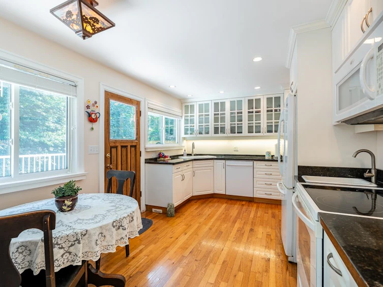 2283 Park Crescent, Coquitlam, BC, V3J 6T3 - 10