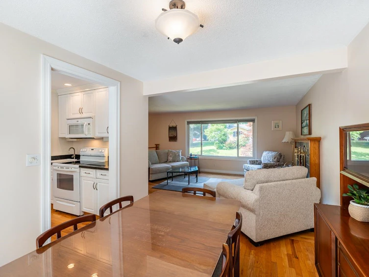 2283 Park Crescent, Coquitlam, BC, V3J 6T3 - 4