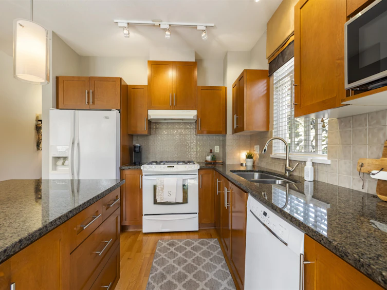 25-15188 62a Avenue, Surrey, BC, V3S 1W7 - 11