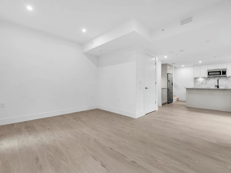 1685 Lakewood Drive, Vancouver, BC, V5N 1B6 - 5