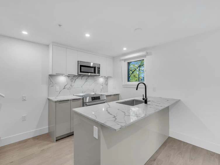 1685 Lakewood Drive, Vancouver, BC, V5N 1B6 - 15