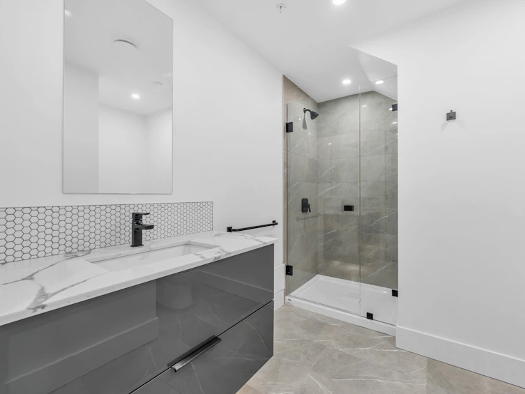 1685 Lakewood Drive, Vancouver, BC, V5N 1B6 - 9