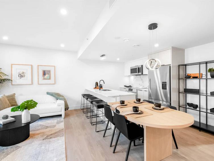 2069 E 1st Avenue, Vancouver, BC, V5N 1B6