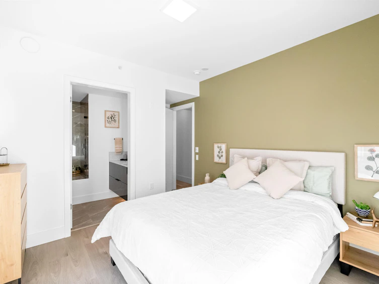 2069 E 1st Avenue, Vancouver, BC, V5N 1B6 - 14