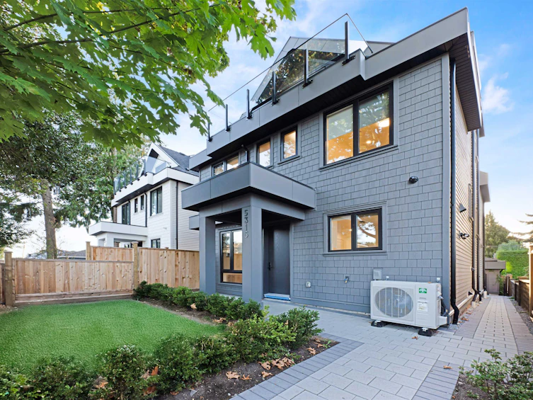 1-5315 Inverness Street, Vancouver, BC, V5W 3N9