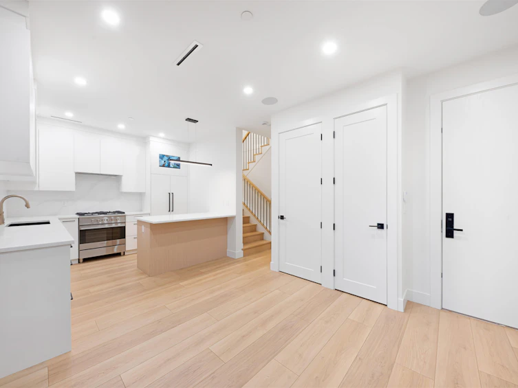 2-5315 Inverness Street, Vancouver, BC, V5W 3N9 - 10