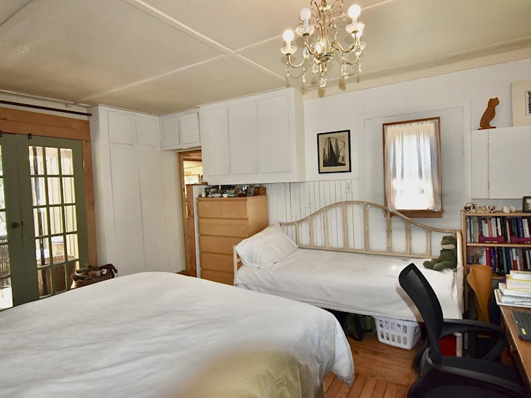 8084 Redrooffs Road, Halfmoon Bay, BC, V7Z 1C7 - 25