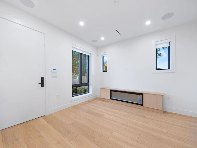 5325 Inverness Street, Vancouver, BC, V5W 3N9 - 4