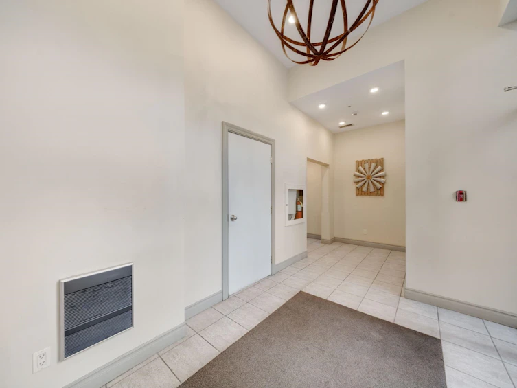 207-988 W 21st Avenue, Vancouver, BC, V5Z 1Z1 - 4