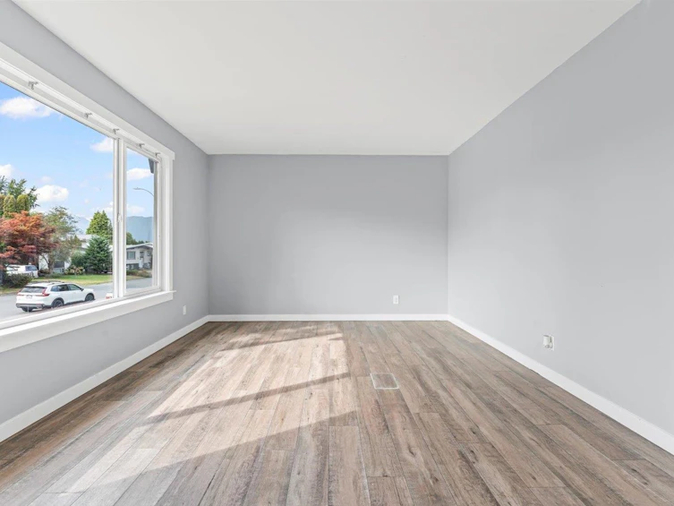 6050 Glenmore Drive, Chilliwack, BC, V2R 2H5 - 6