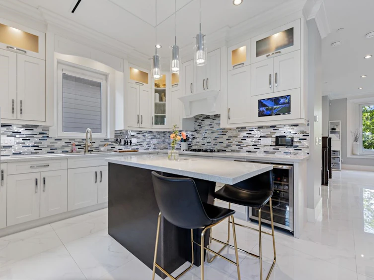 2721 W 14th Avenue, Vancouver, BC, V6K 2X1 - 8