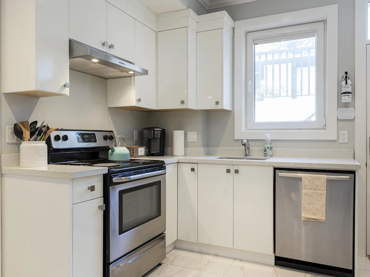 2721 W 14th Avenue, Vancouver, BC, V6K 2X1 - 36