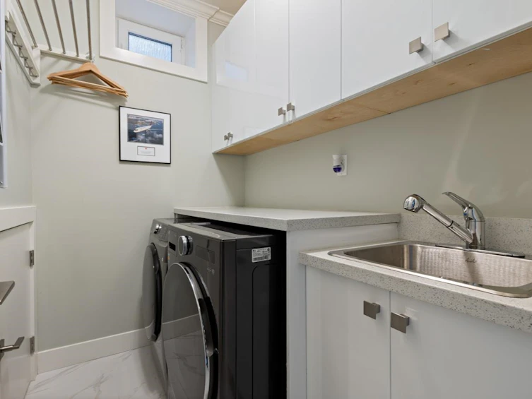 2721 W 14th Avenue, Vancouver, BC, V6K 2X1 - 25