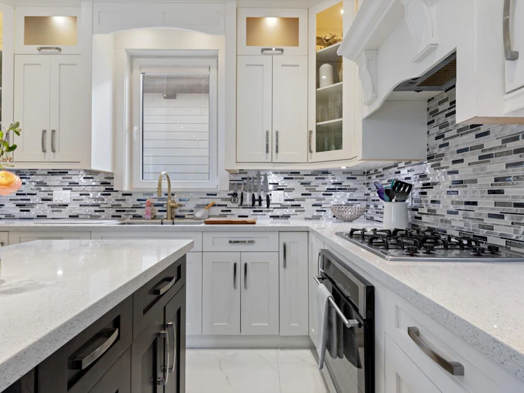 2721 W 14th Avenue, Vancouver, BC, V6K 2X1 - 9