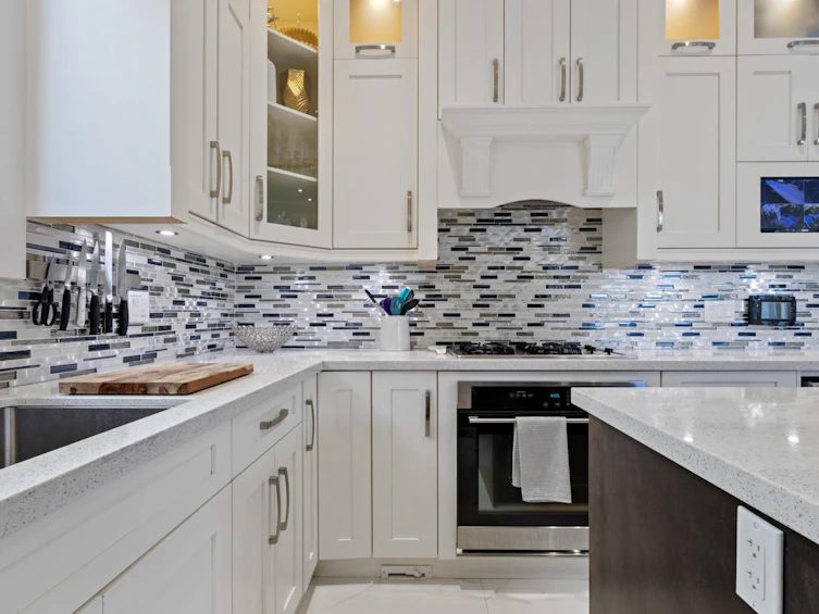 2721 W 14th Avenue, Vancouver, BC, V6K 2X1 - 10