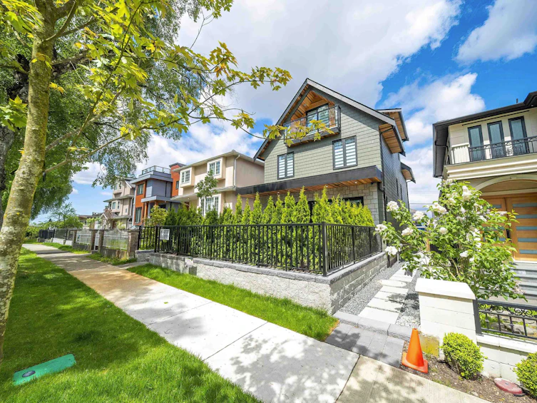 1-2777 E 27th Avenue, Vancouver, BC, V5R 1N4 - 30