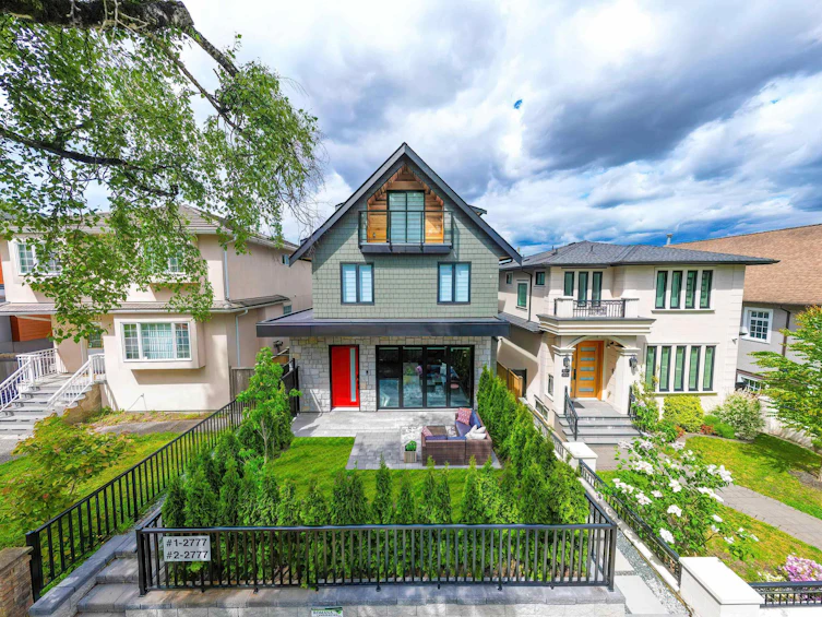 1-2777 E 27th Avenue, Vancouver, BC, V5R 1N4