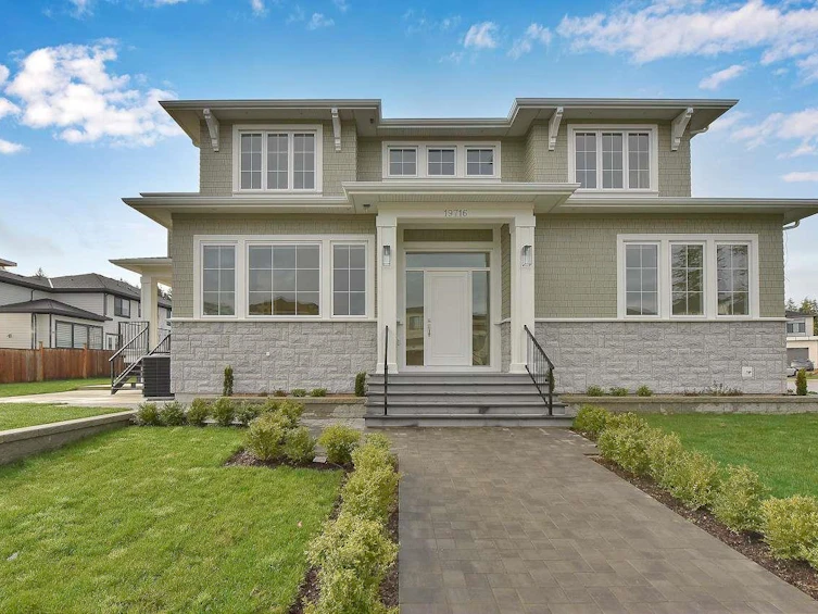 19716 32a Avenue, Langley, BC, V3A 0N9