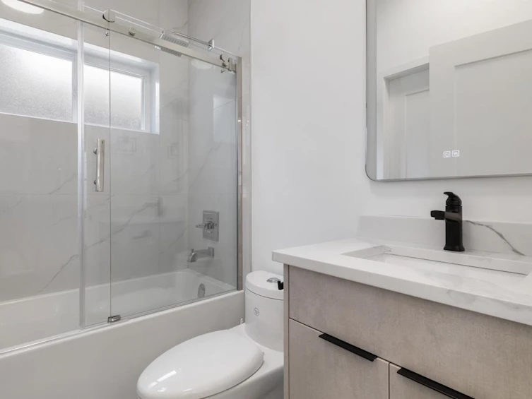 1-2022 E 4th Avenue, Vancouver, BC, V5N 1K4 - 14