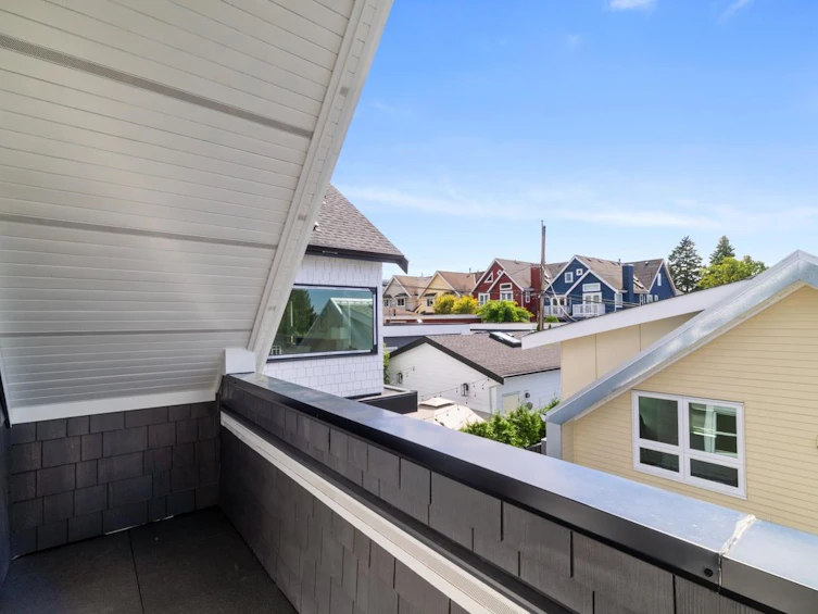 1-2022 E 4th Avenue, Vancouver, BC, V5N 1K4 - 24