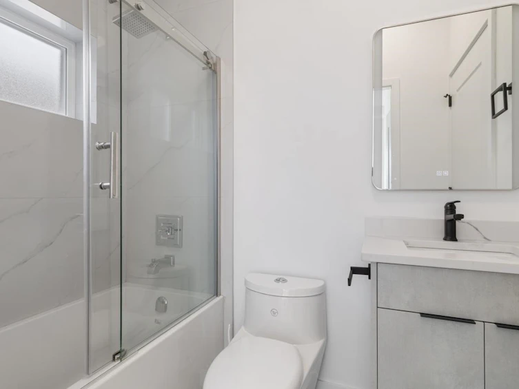 1-2022 E 4th Avenue, Vancouver, BC, V5N 1K4 - 13