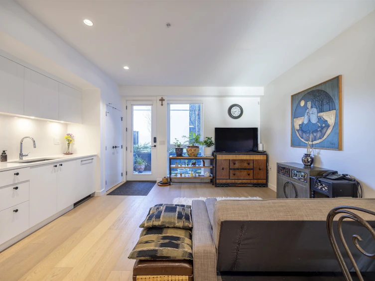 24-94 W King Edward Avenue, Vancouver, BC, V5Y 0N6 - 3