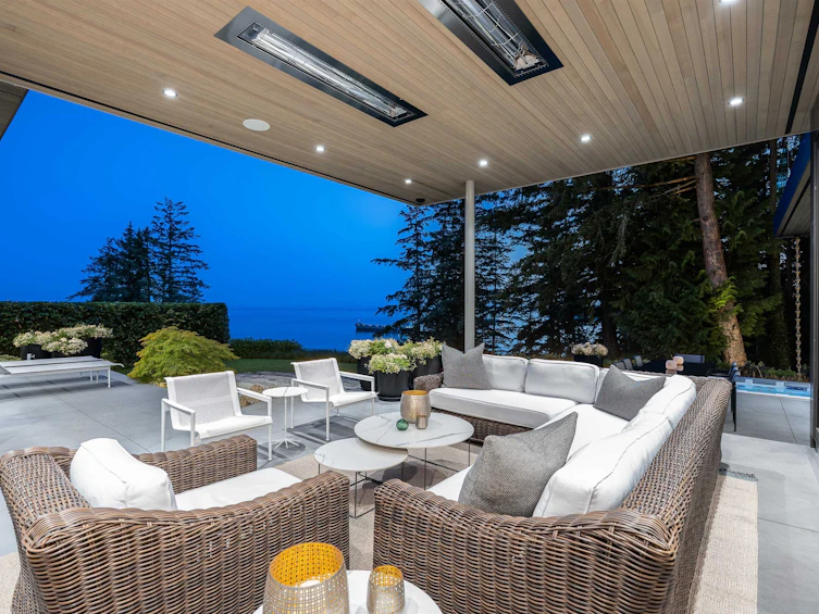 3704 Mckechnie Avenue, West Vancouver, BC, V7V 2M8 - 35