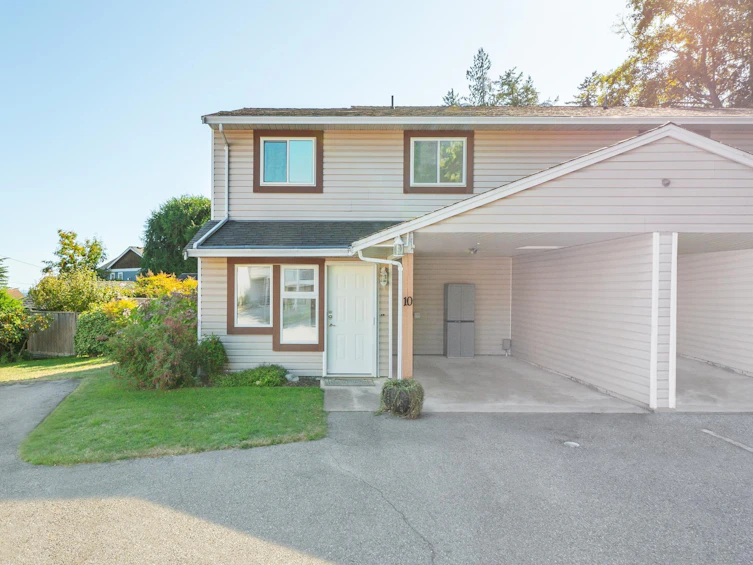 10-765 School Road, Gibsons, BC, V0N 1V9 - 2
